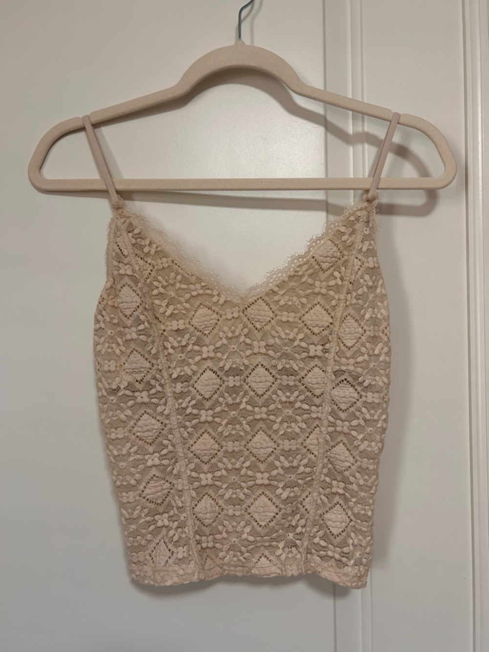 ☀️🤍💋Free People Crochet Lace Camisole Light Beige💋☀️🤍